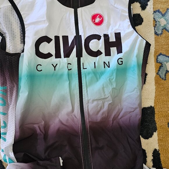 Cycling kit - Picture 2 of 4